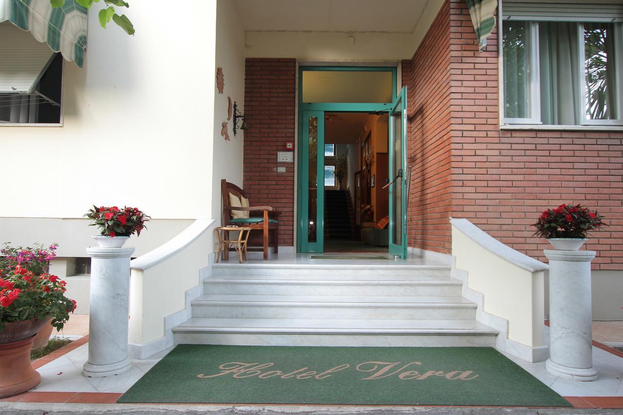 Hotel Vera Marina di Massa Exterior foto